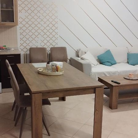 V2 Lux Apartment Dedeağaç Dış mekan fotoğraf